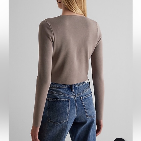 NWOT Express Cutout Cropped Cardigan M/L - Picture 4 of 8